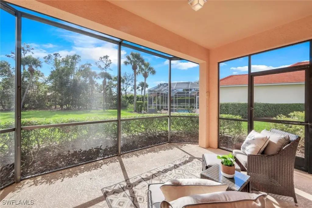 6086 Highwood Park Lane Naples FL 34110