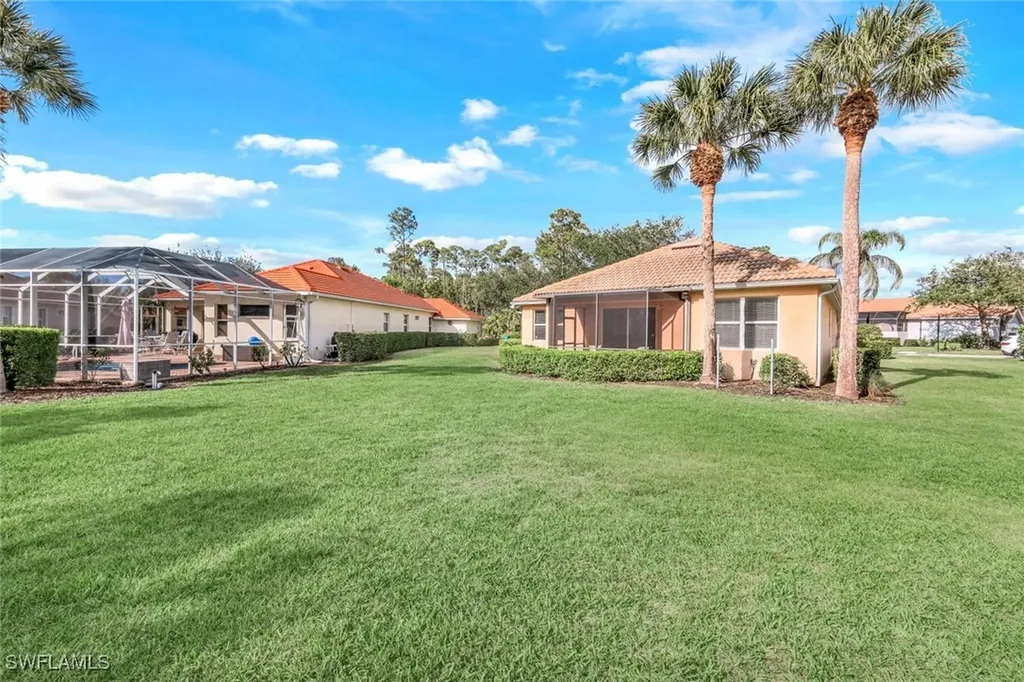 6086 Highwood Park Lane Naples FL 34110