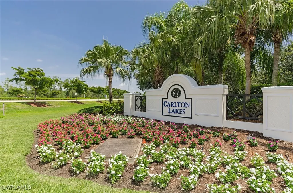 6086 Highwood Park Lane Naples FL 34110