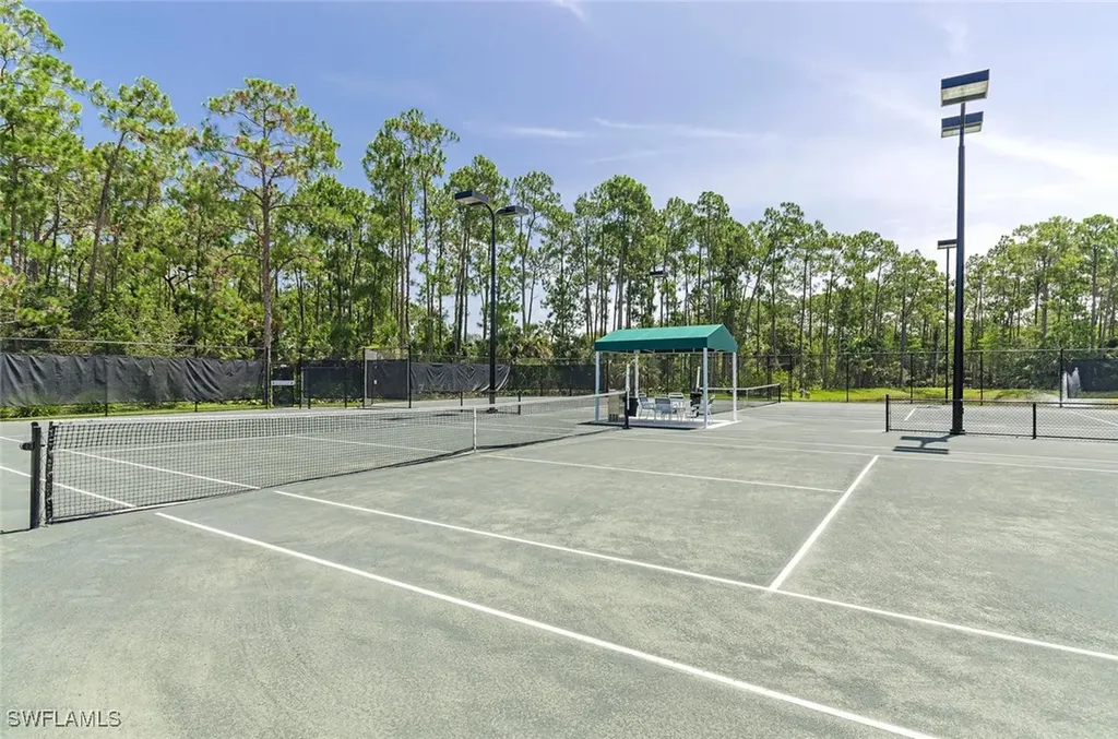 6086 Highwood Park Lane Naples FL 34110