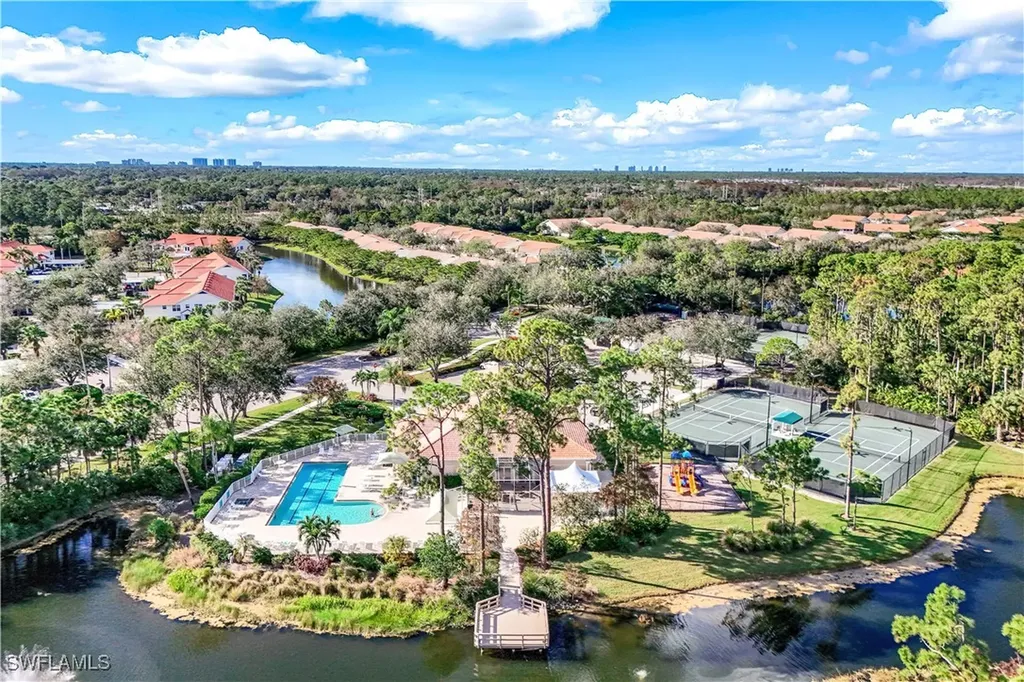 6086 Highwood Park Lane Naples FL 34110