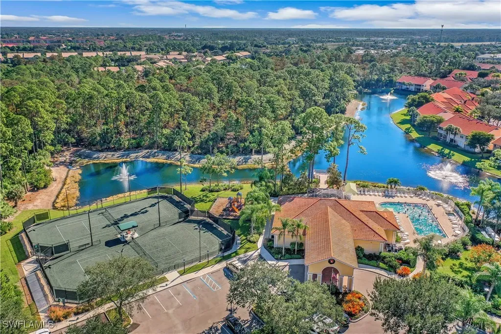 6086 Highwood Park Lane Naples FL 34110