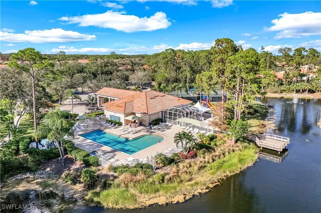 6086 Highwood Park Lane Naples FL 34110