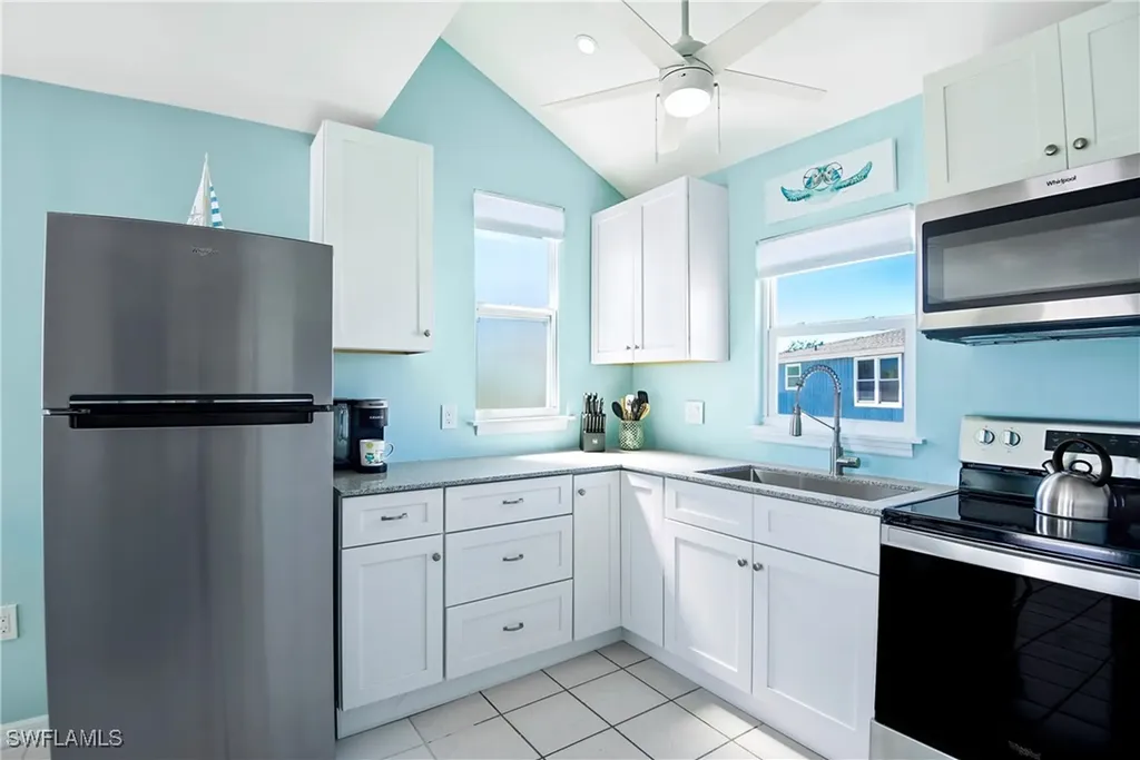 161 / 163 Mango Street Fort Myers Beach FL 33931