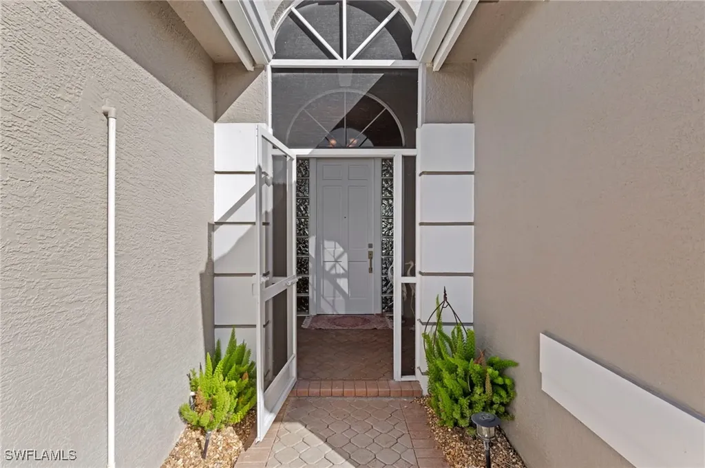 19415 Silver Oak Drive Estero FL 33967