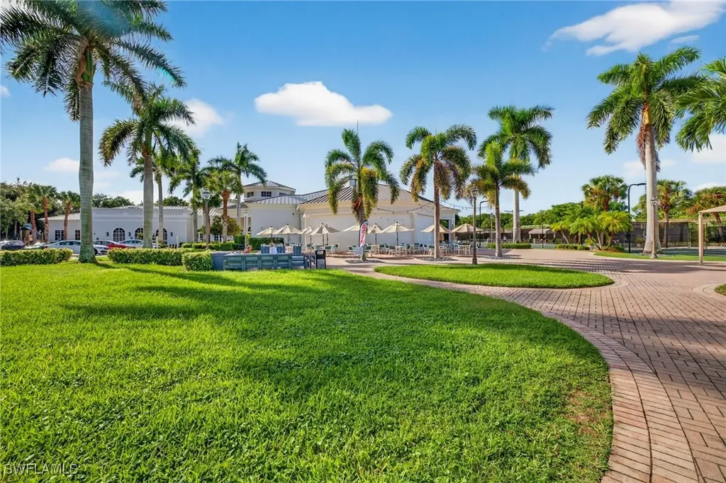 1090 Egrets Walk Circle Naples FL 34108