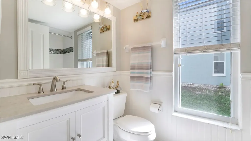 905 New Waterford Drive Naples FL 34104