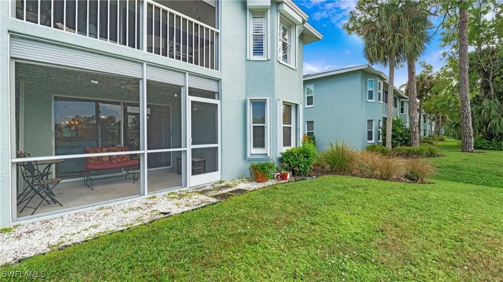 905 New Waterford Drive Naples FL 34104