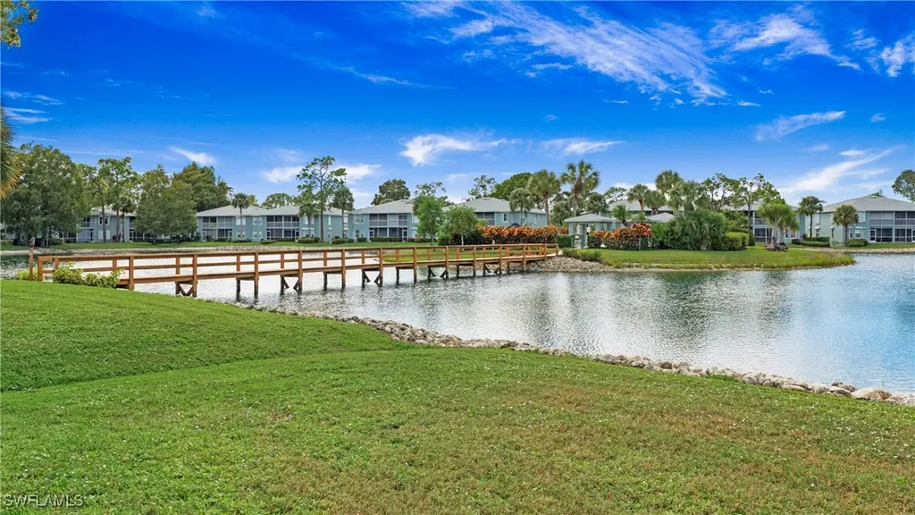 905 New Waterford Drive Naples FL 34104