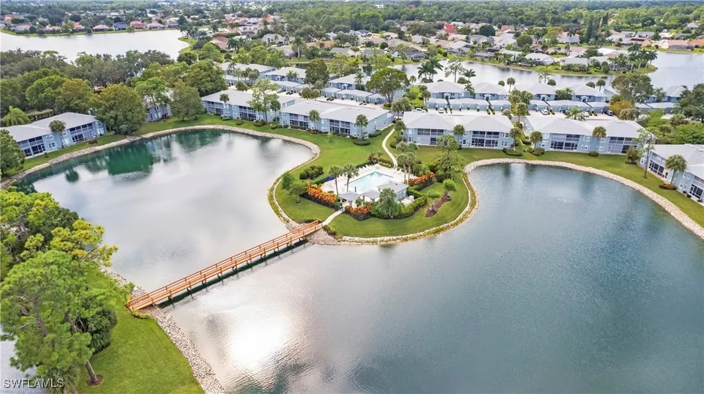 905 New Waterford Drive Naples FL 34104