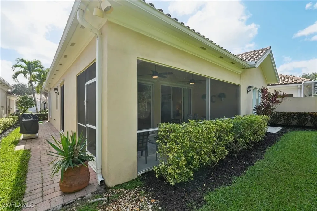 15330 Bonefish Trail Bonita Springs FL 34135