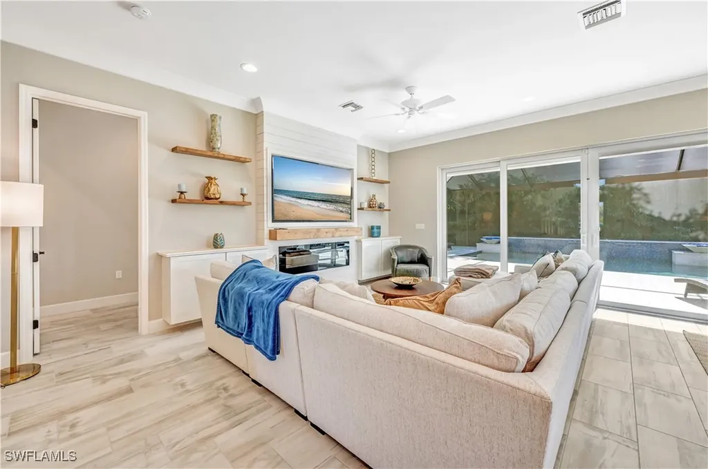 11453 Jacaranda Drive Naples FL 34120