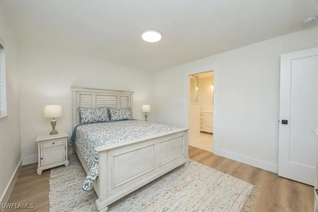 3560 Corana Way Naples FL 34105