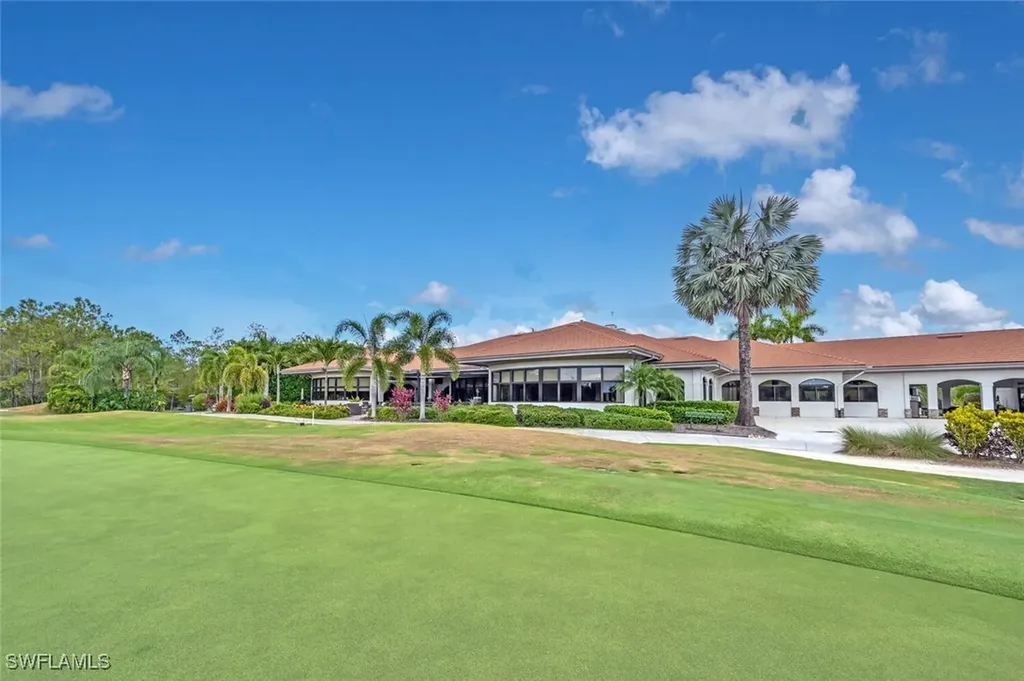 7515 Stoneybrook Drive Naples FL 34112