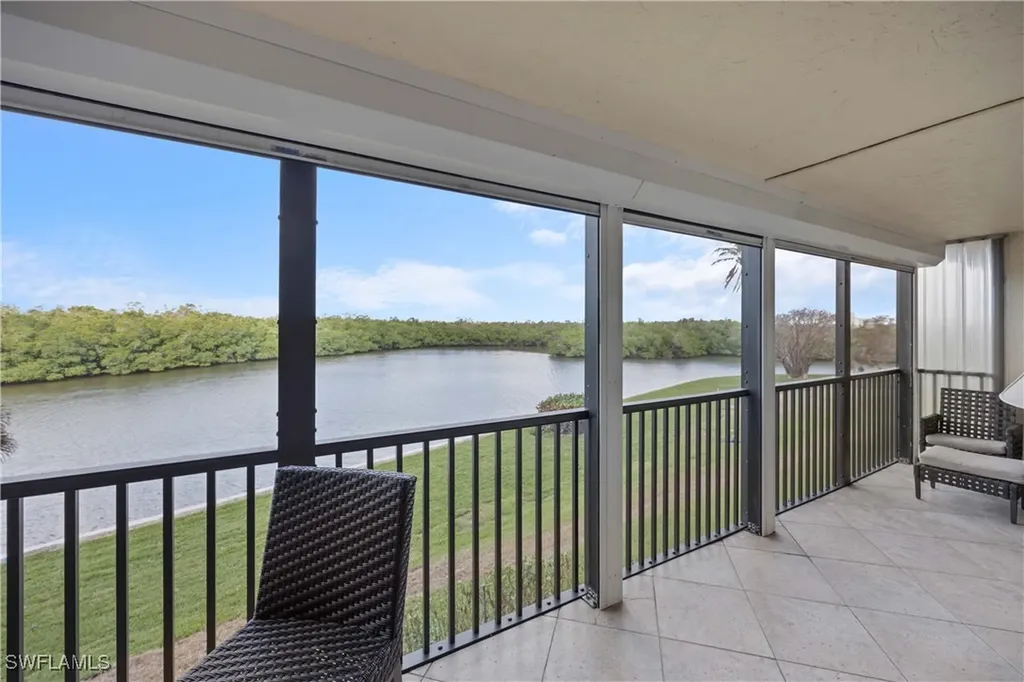 15 Bluebill Avenue Naples FL 34108