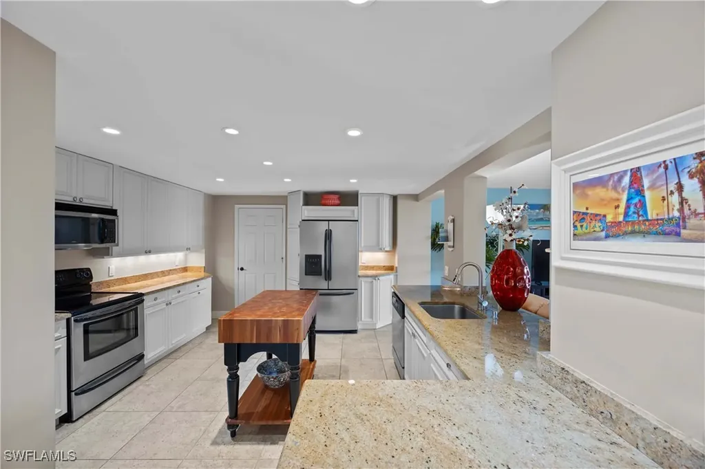 15 Bluebill Avenue Naples FL 34108