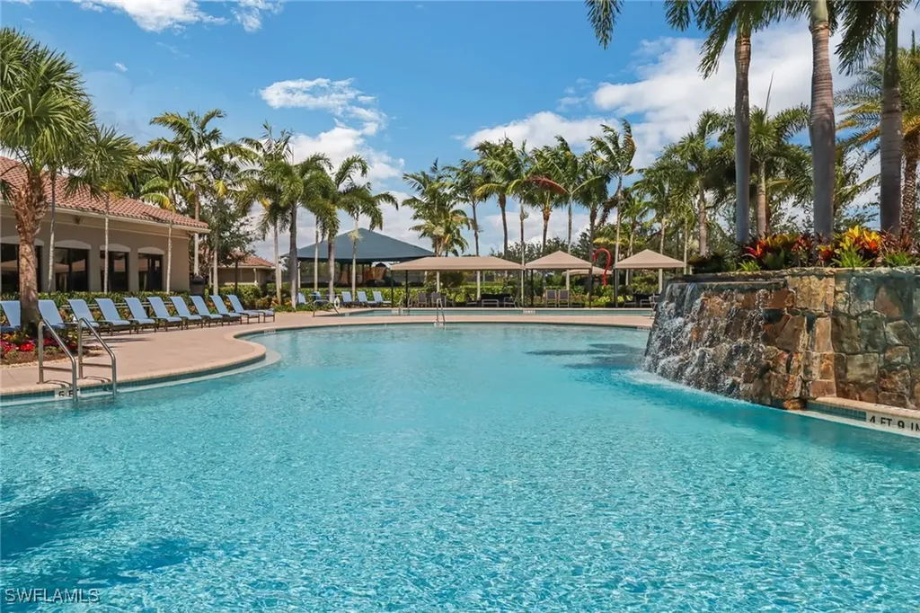 3295 Tahoe Court Naples FL 34119