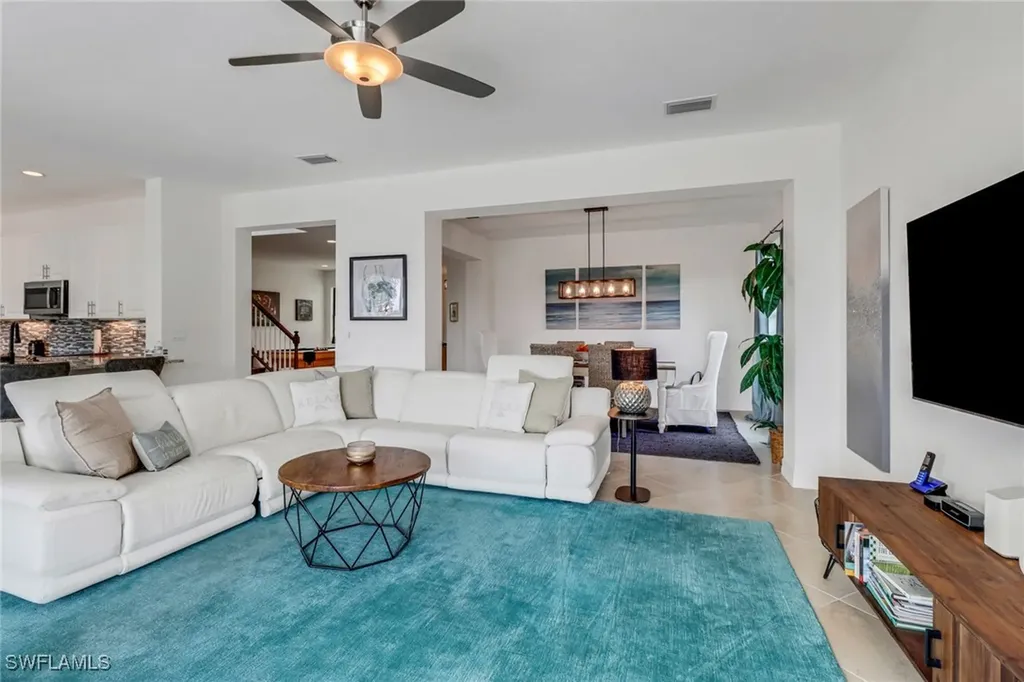 3295 Tahoe Court Naples FL 34119