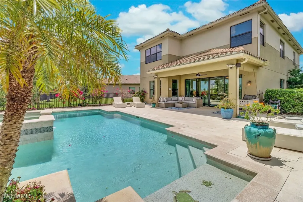3295 Tahoe Court Naples FL 34119