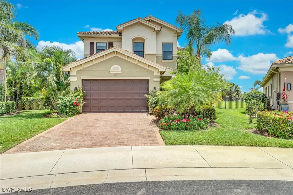 3295 Tahoe Court Naples FL 34119