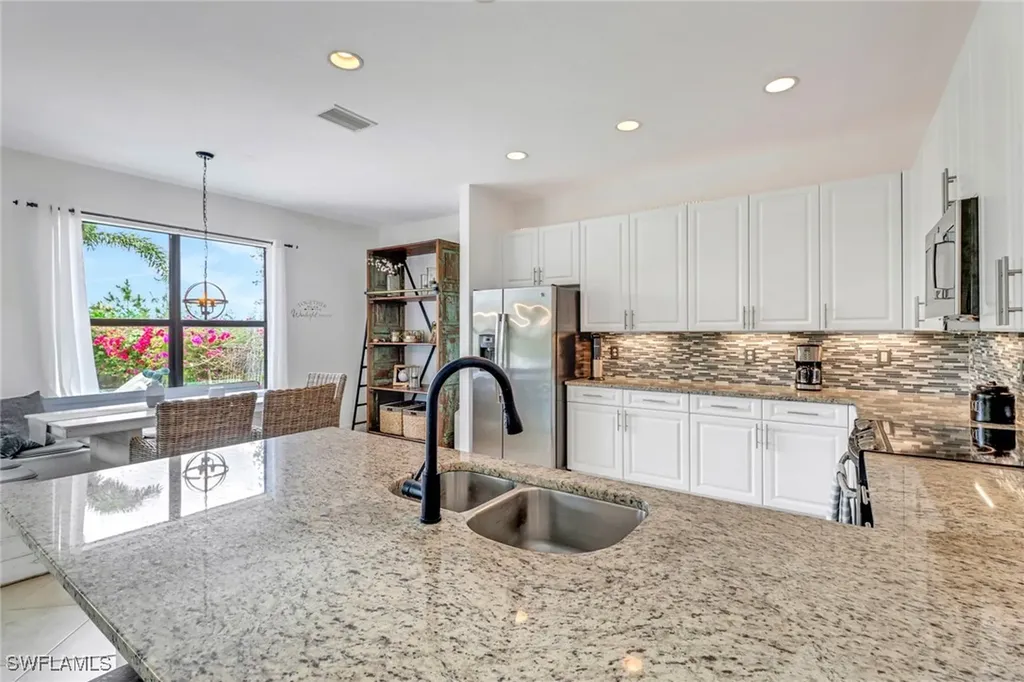 3295 Tahoe Court Naples FL 34119