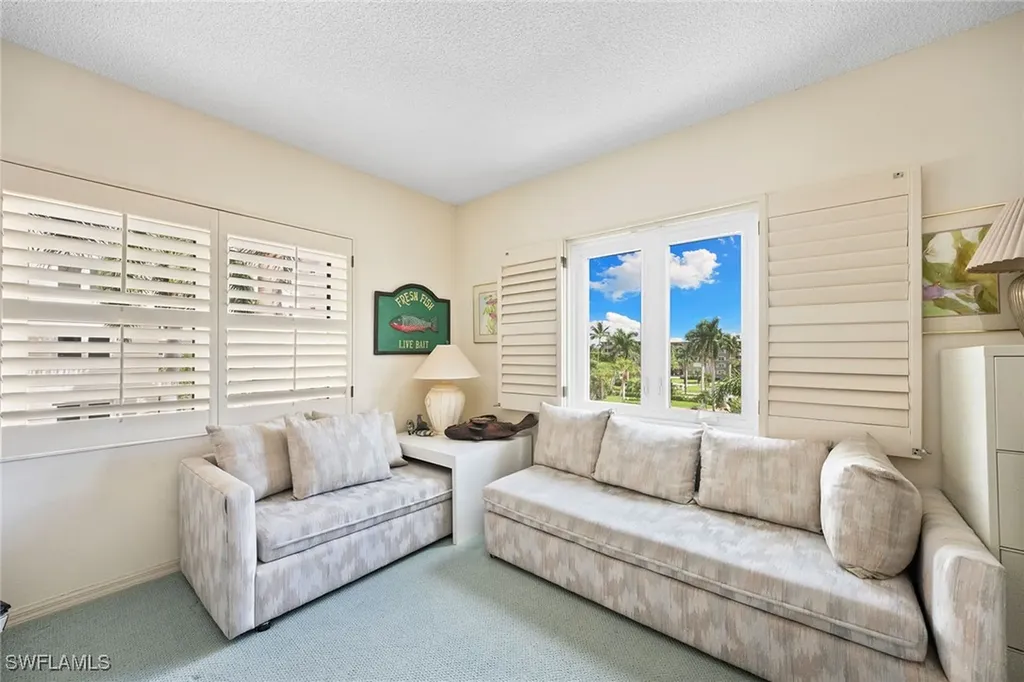 2885 Gulf Shore Boulevard N Naples FL 34103