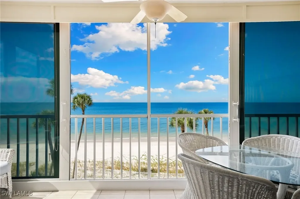 2885 Gulf Shore Boulevard N Naples FL 34103