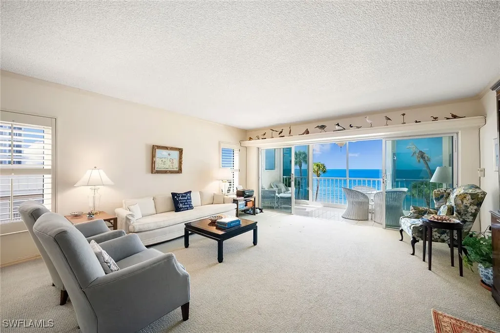 2885 Gulf Shore Boulevard N Naples FL 34103