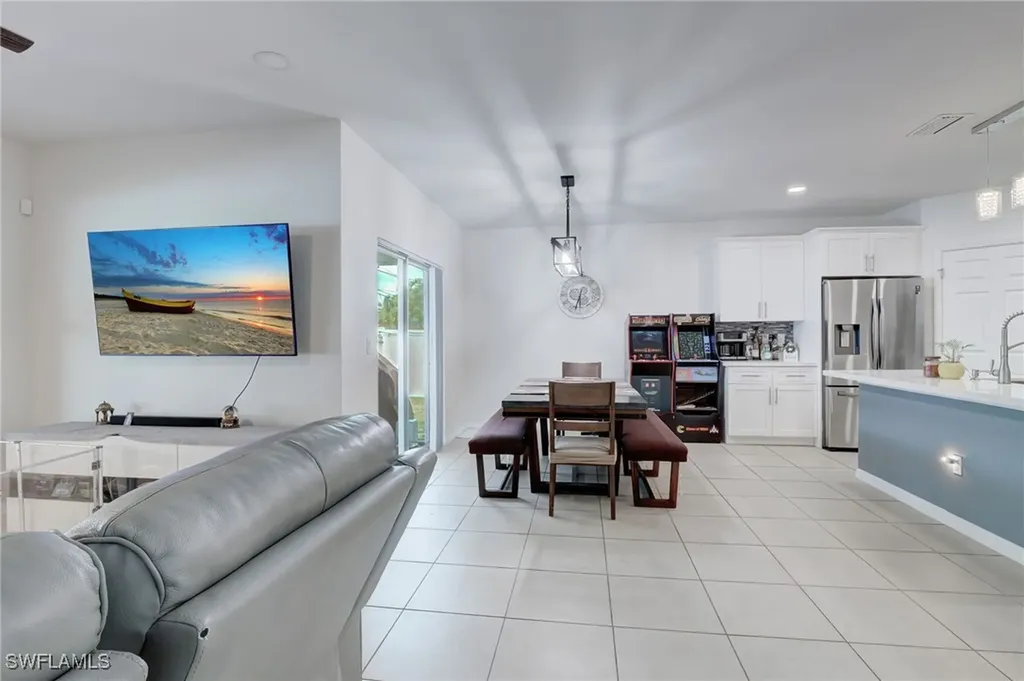 1626 SW 6th Avenue Cape Coral FL 33991