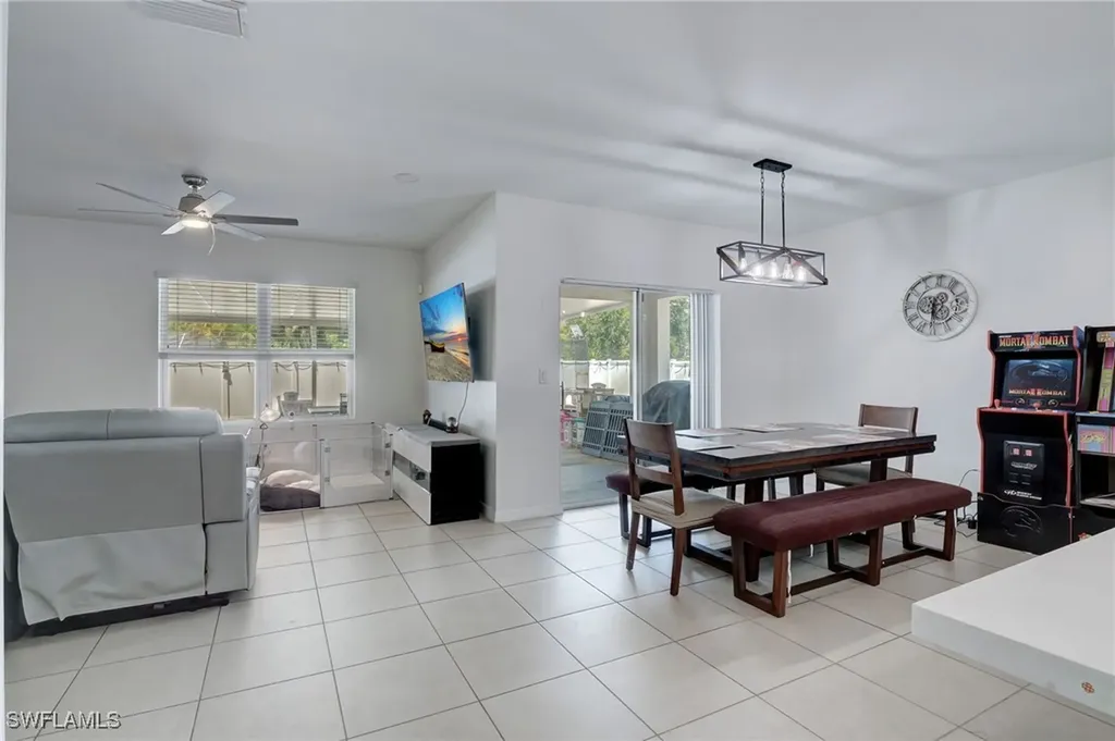 1626 SW 6th Avenue Cape Coral FL 33991