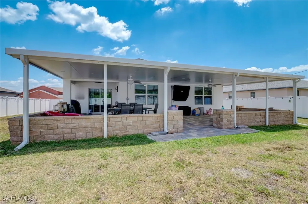 1626 SW 6th Avenue Cape Coral FL 33991