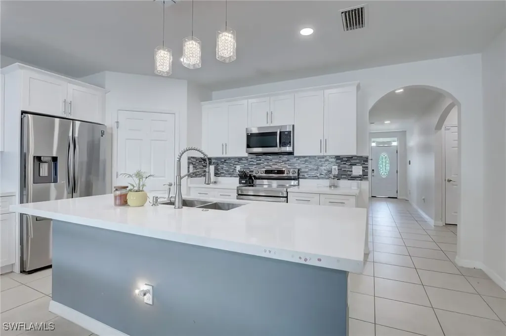 1626 SW 6th Avenue Cape Coral FL 33991