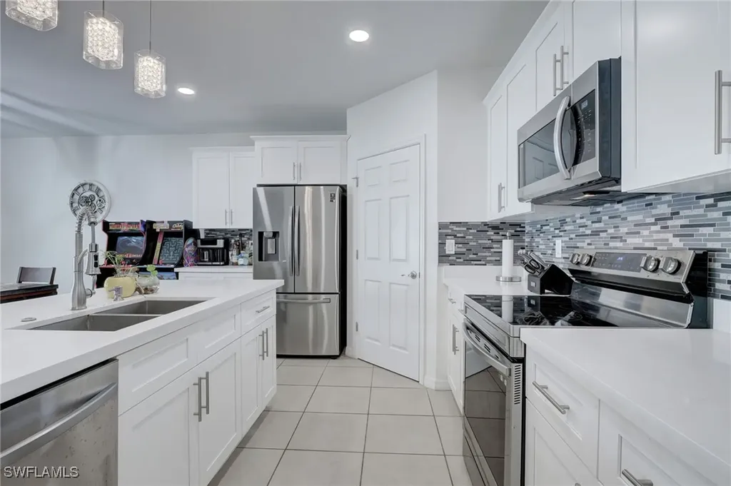 1626 SW 6th Avenue Cape Coral FL 33991