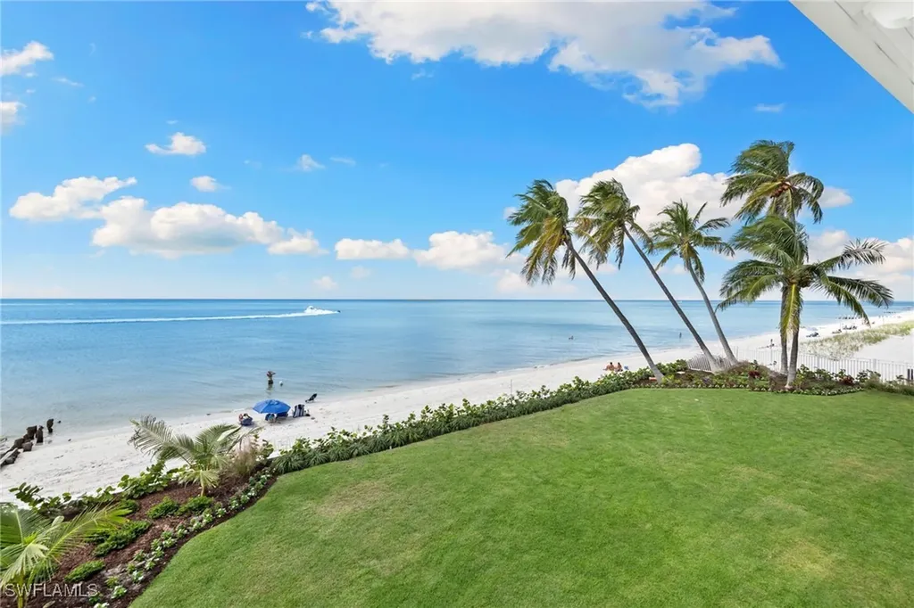 40 32nd Avenue S Naples FL 34102