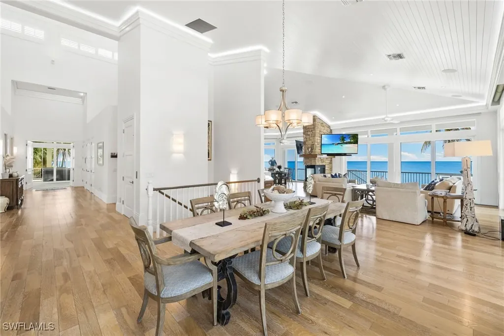 40 32nd Avenue S Naples FL 34102