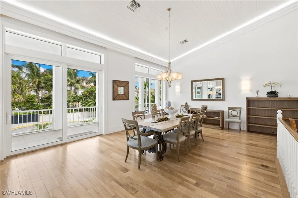 40 32nd Avenue S Naples FL 34102