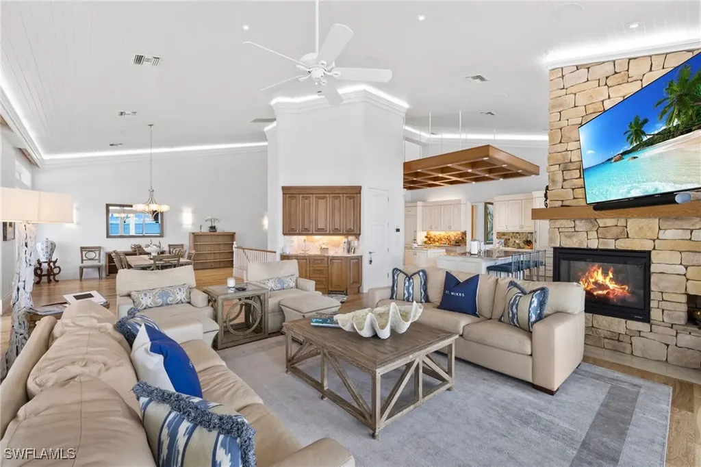 40 32nd Avenue S Naples FL 34102