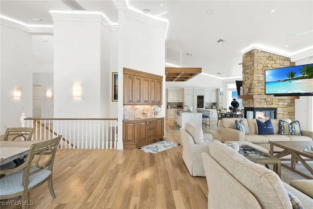 40 32nd Avenue S Naples FL 34102