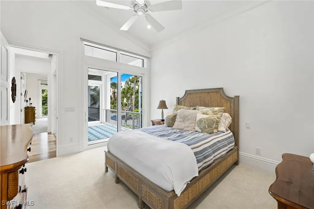 40 32nd Avenue S Naples FL 34102