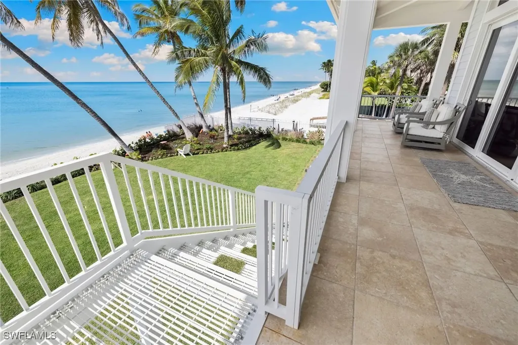 40 32nd Avenue S Naples FL 34102