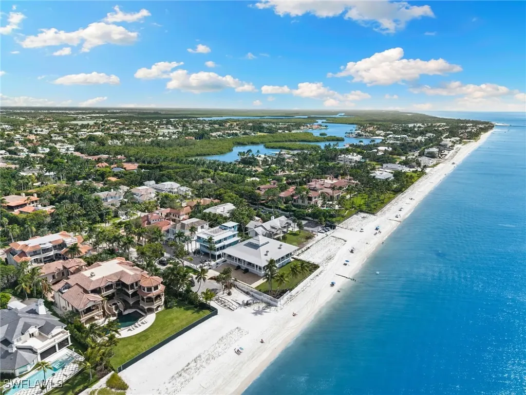 40 32nd Avenue S Naples FL 34102