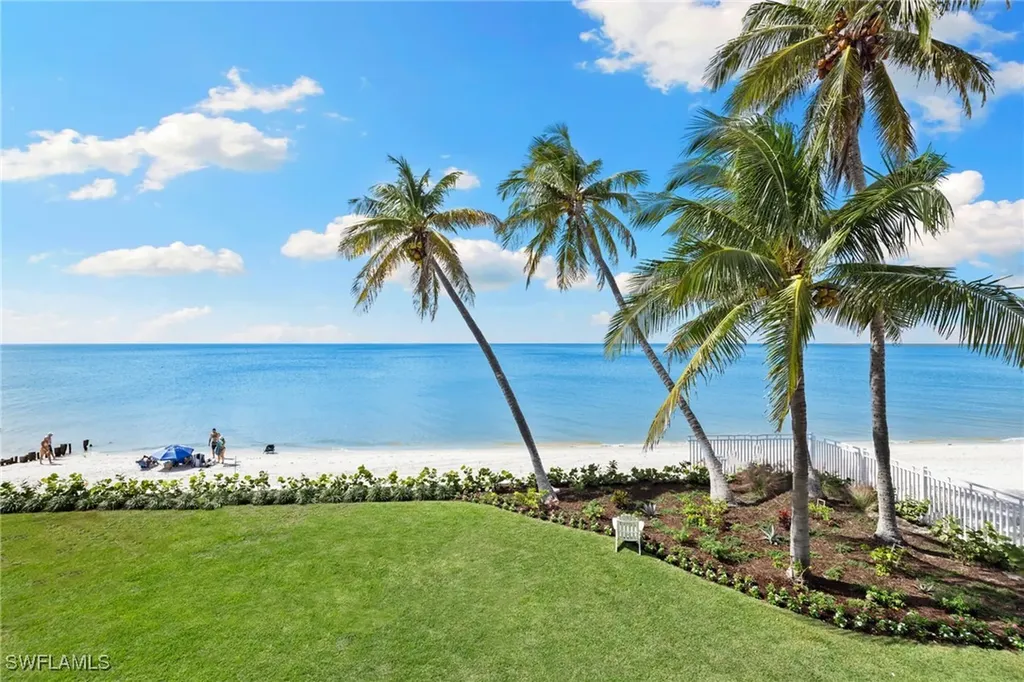 40 32nd Avenue S Naples FL 34102