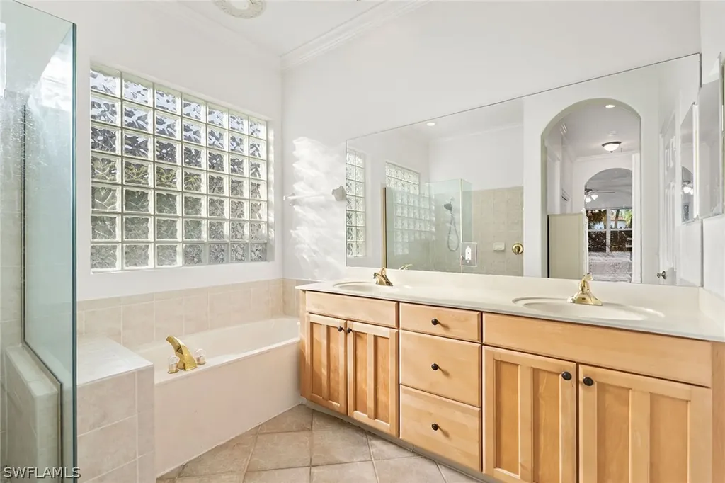 12512 Wildcat Cove Circle Estero FL 33928