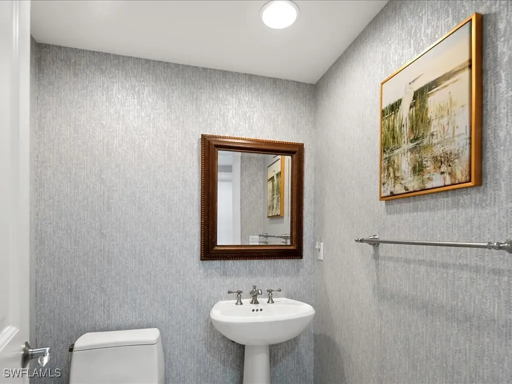1050 Borghese Lane Naples FL 34114