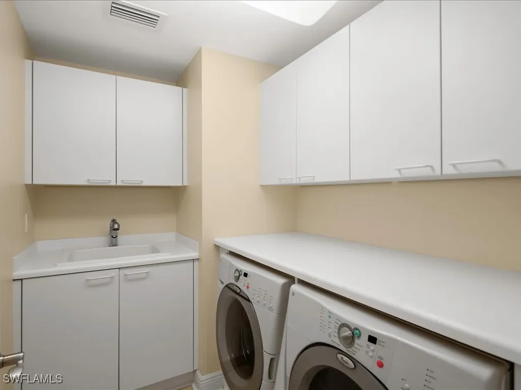 1050 Borghese Lane Naples FL 34114