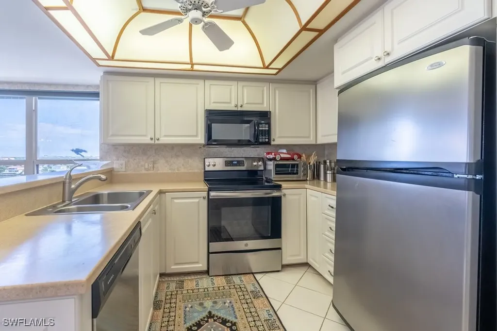 4451 Gulf Shore Boulevard N Naples FL 34103