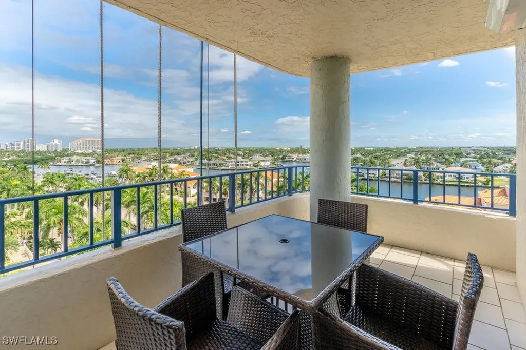 4451 Gulf Shore Boulevard N Naples FL 34103
