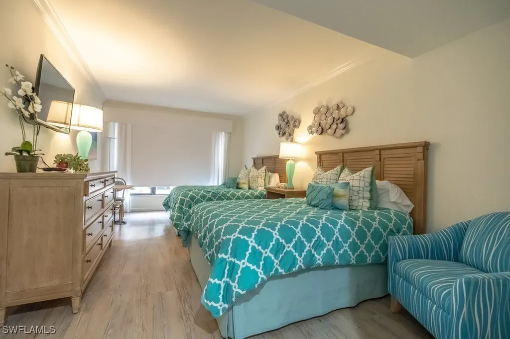 4451 Gulf Shore Boulevard N Naples FL 34103
