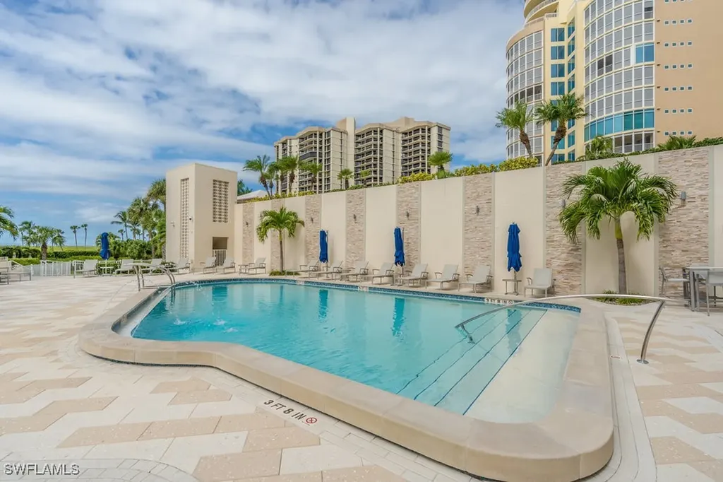 4451 Gulf Shore Boulevard N Naples FL 34103