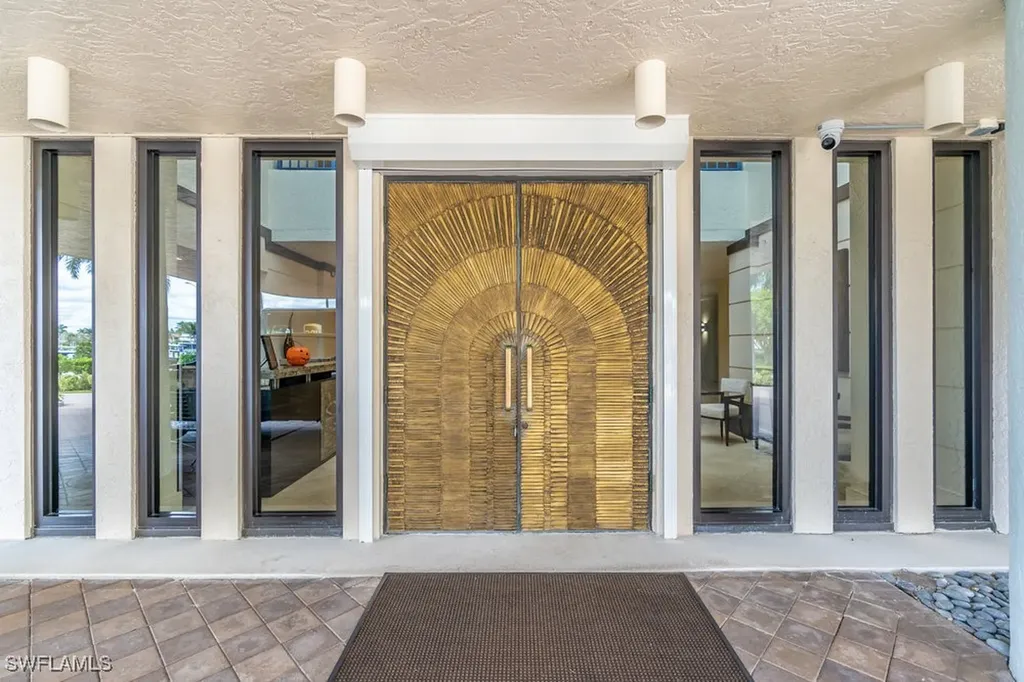 4451 Gulf Shore Boulevard N Naples FL 34103